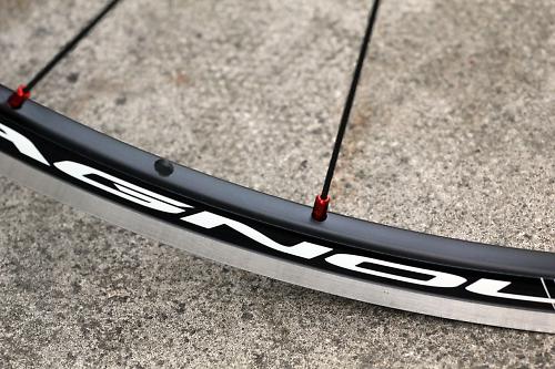 Review: Campagnolo Vento Asymmetric wheels | road.cc